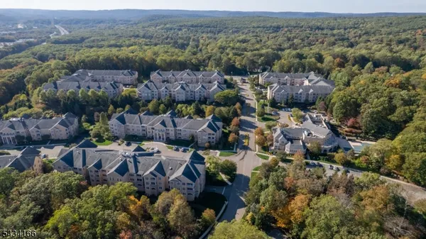Property Slideshow image 2 of 32 | 1201 franklin ln, Rockaway Twp., NJ, 07866