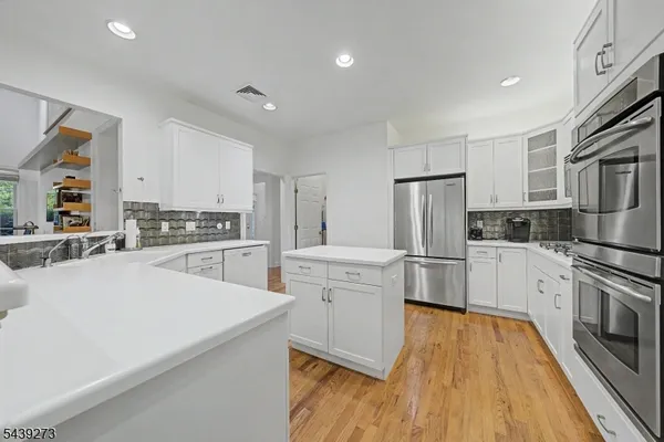 Property Slideshow image 3 of 42 | 83 schindler ct, Parsippany-Troy Hills Twp., NJ, 07054