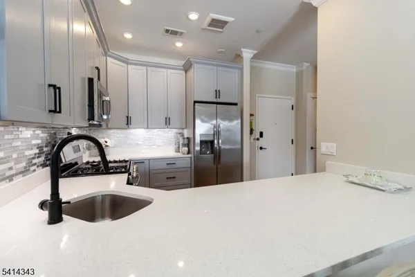Property Slideshow image 3 of 20 | 302 fischer ct, Rockaway Twp., NJ, 07866
