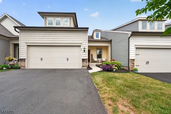 Property Slideshow image 2 of 32 | 27 redmon rd, Raritan Twp., NJ, 08822