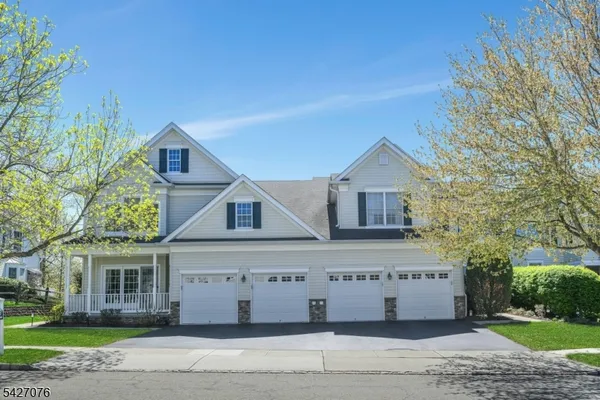 Property Slideshow image 2 of 39 | 18 mackenzie ln, Denville Twp., NJ, 07834