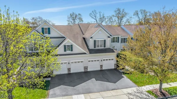 Property Slideshow image 3 of 39 | 18 mackenzie ln, Denville Twp., NJ, 07834