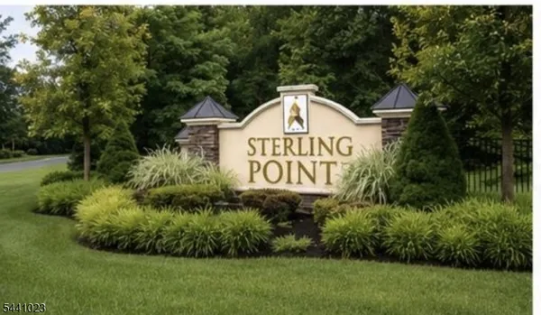 Property Slideshow image 3 of 20 | 14 fehervari ct, Franklin Twp., NJ, 08873