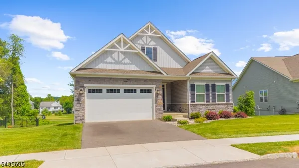 Property Slideshow image 2 of 41 | 124 club house dr, Washington Twp., NJ, 07882