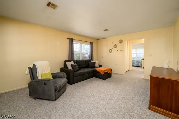 Property Slideshow image 2 of 23 | 1020 aberdeen dr, Lakewood Twp., NJ, 08701