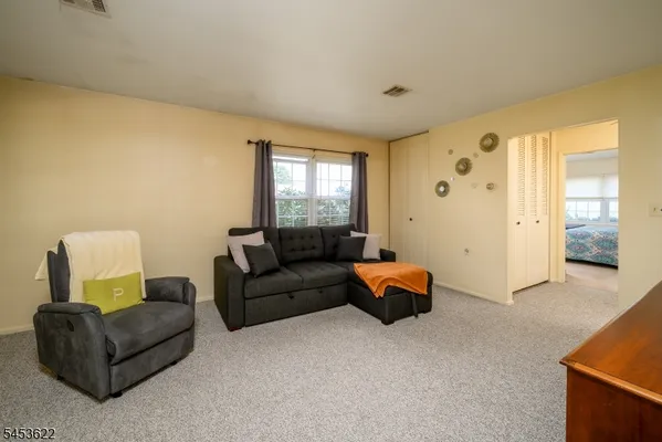 Property Slideshow image 3 of 23 | 1020 aberdeen dr, Lakewood Twp., NJ, 08701