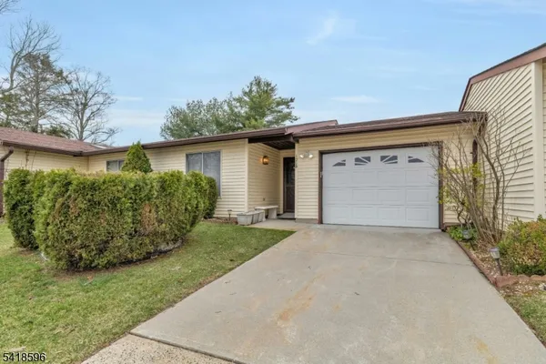 Property Slideshow image 2 of 31 | 120 ironwood plz, Monroe Twp., NJ, 08831