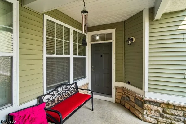Property Slideshow image 3 of 34 | 5 alexanders rd, Allamuchy Twp., NJ, 07840