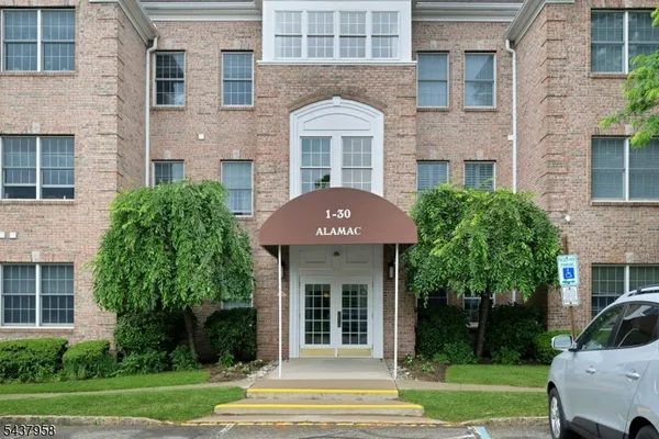 Property Slideshow image 2 of 27 | 17 ridgeview ln, Mount Arlington Boro, NJ, 07856