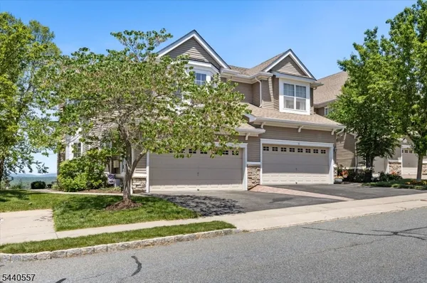 Property Slideshow image 2 of 50 | 49 junegrass way, Allamuchy Twp., NJ, 07840