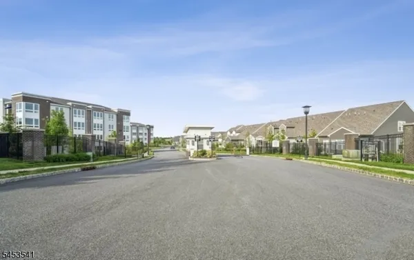 Property Slideshow image 2 of 43 | 2 vanderbilt blvd 403, Florham Park Boro, NJ, 07932