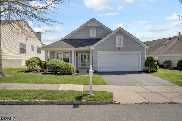 Property Slideshow image 2 of 37 | 87 kensington cir, White Twp., NJ, 07823