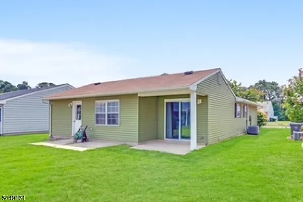 Property Slideshow image 3 of 22 | 11 reef pl, Brick Twp., NJ, 08723