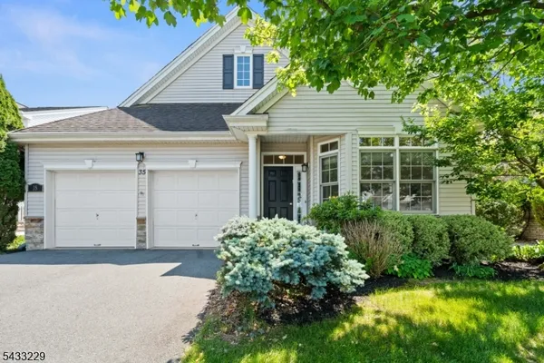 Property Slideshow image 3 of 33 | 35 hardenbergh st, Franklin Twp., NJ, 08873
