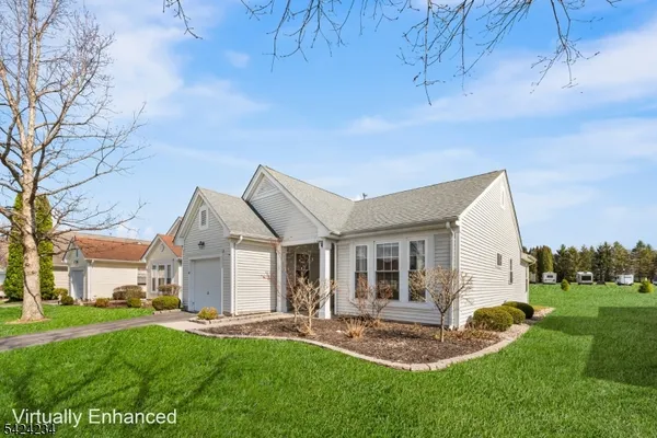 Property Slideshow image 3 of 29 | 18 kensington cir, White Twp., NJ, 07823