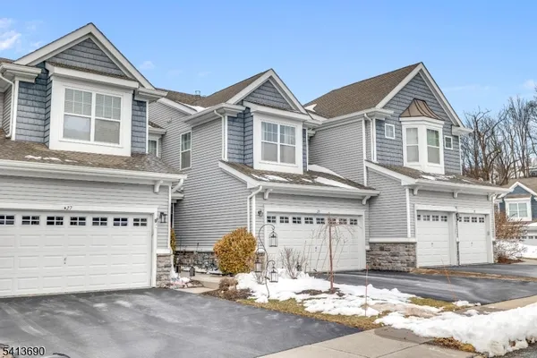 Property Slideshow image 2 of 46 | 29 blazingstar way, Allamuchy Twp., NJ, 07840