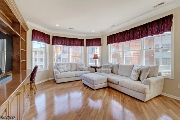 Property Slideshow image 2 of 21 | 3412 pointe gate dr 412, Livingston Twp., NJ, 07039