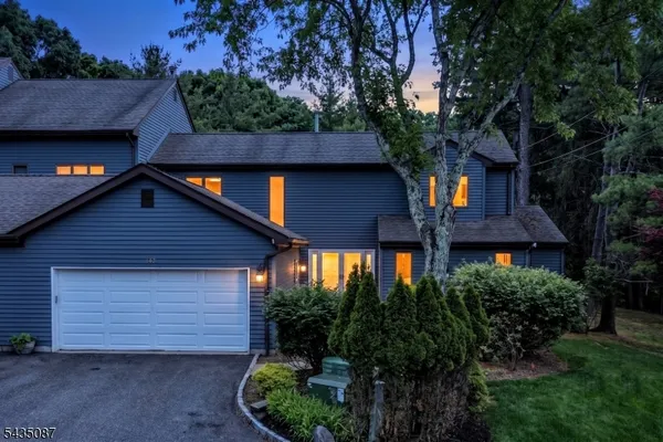 Property Slideshow image 2 of 47 | 143 fisher rd, Mahwah Twp., NJ, 07430