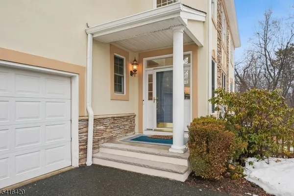 Property Slideshow image 2 of 39 | 6 brown ct, Chester Twp., NJ, 07930