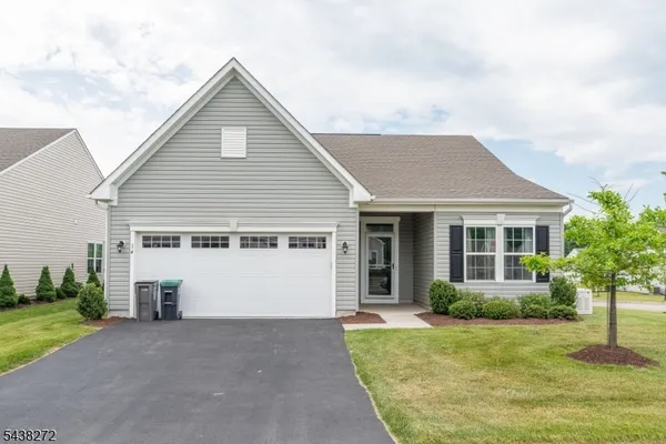Property Slideshow image 2 of 42 | 14 mountain view ln, Mansfield Twp., NJ, 07865