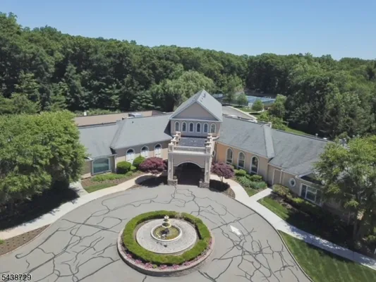 Property Slideshow image 3 of 23 | 613 cleveland ln, Rockaway Twp., NJ, 07866