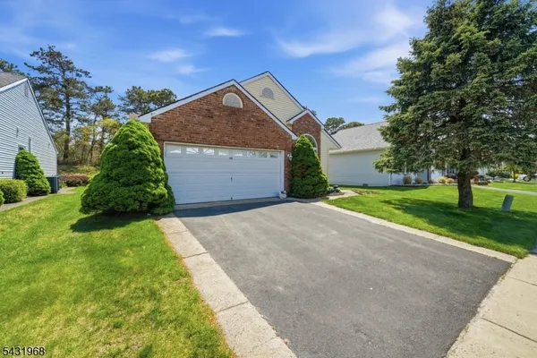 Property Slideshow image 3 of 46 | 74 canterbury ln, Berkeley Twp., NJ, 08757