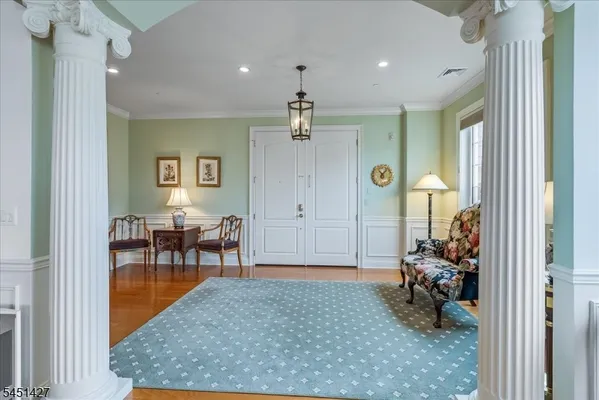 Property Slideshow image 2 of 20 | 111 prospect st 4a, Westfield Town, NJ, 07090
