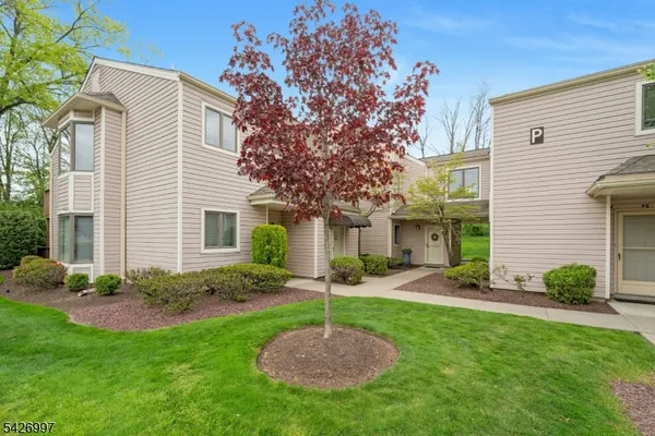Property Slideshow image 2 of 27 | 136 changebridge rd 3, Montville Twp., NJ, 07045