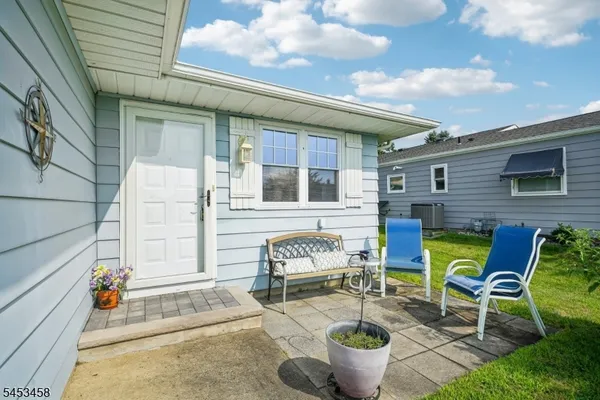 Property Slideshow image 3 of 21 | 60 puerto vallarta st, Berkeley Twp., NJ, 08757
