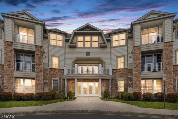 Property Slideshow image 2 of 28 | 373 victoria dr, Bridgewater Twp., NJ, 08807
