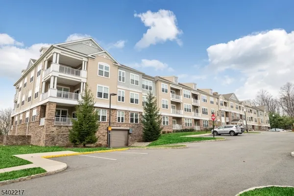 Property Slideshow image 2 of 40 | 5107 veterans dr, Rockaway Twp., NJ, 07885