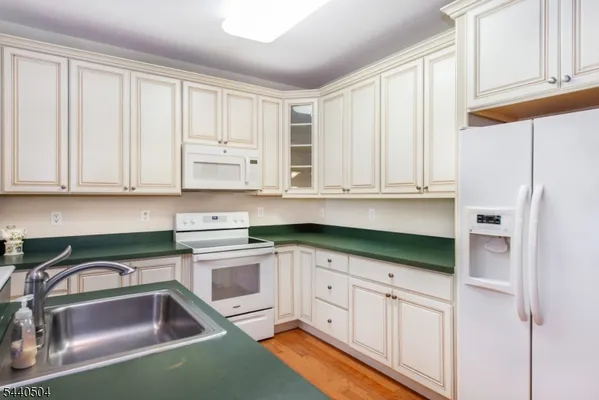 Property Slideshow image 3 of 14 | 67 ridgeview ln, Mount Arlington Boro, NJ, 07856