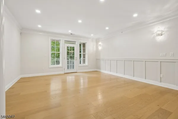 Property Slideshow image 3 of 41 | 505 holly ln, Cedar Grove Twp., NJ, 07009
