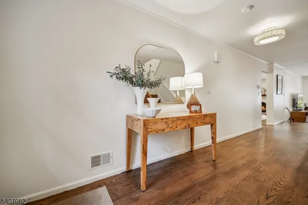 Property Slideshow image 2 of 26 | 6 hampshire dr, Mendham, NJ, 07945