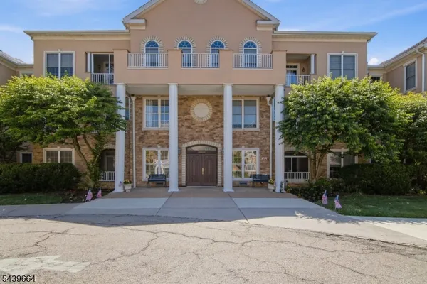Property Slideshow image 2 of 28 | 3201 cleveland ln, Rockaway Twp., NJ, 07866