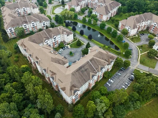 Property Slideshow image 3 of 49 | 5213 warrens way 213, Wanaque Boro, NJ, 07465