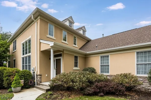 Property Slideshow image 3 of 44 | 23 wyckoff way, Chester Twp., NJ, 07930