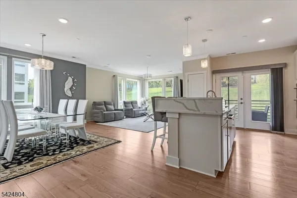 Property Slideshow image 2 of 38 | 2 vanderbilt blvd 106, Florham Park Boro, NJ, 07932