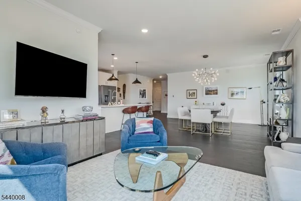 Property Slideshow image 2 of 21 | 3 vanderbilt blvd 402, Florham Park Boro, NJ, 07932