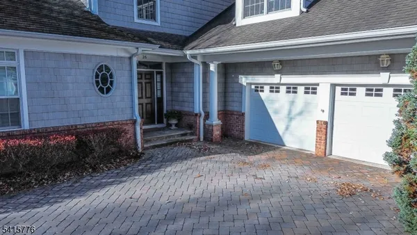 Property Slideshow image 2 of 32 | 26 melrose ln, Chatham Twp., NJ, 07935