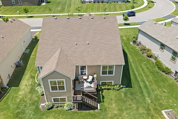 Property Slideshow image 2 of 29 | 1164 ardmoor dr, Crystal Lake, IL, 60012