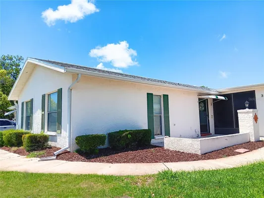 Property Slideshow image 2 of 23 | 8150 braddock cir 3, Port Richey, FL, 34668