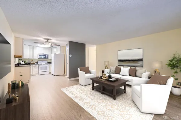 Property Slideshow image 3 of 17 | 3124 s wheeling way apt 102, Aurora, CO, 80014