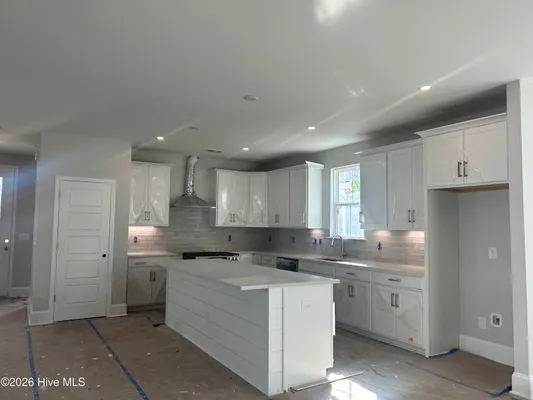 Property Slideshow image 3 of 39 | 388 longhill dr, Wilmington, NC, 28412