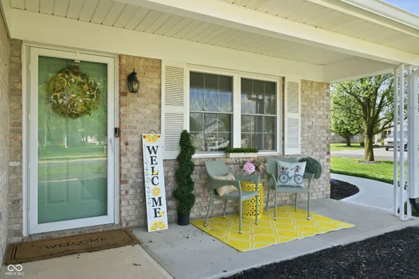 Property Slideshow image 2 of 33 | 7837 park ward pl, Indianapolis, IN, 46259