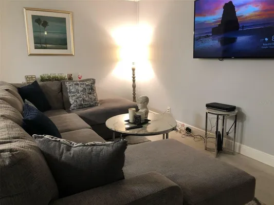 Property Slideshow image 3 of 7 | 210 salisbury i i, West Palm Beach, FL, 33417