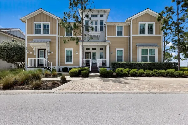 Property Slideshow image 2 of 79 | 318 compass point dr 202, Bradenton, FL, 34209