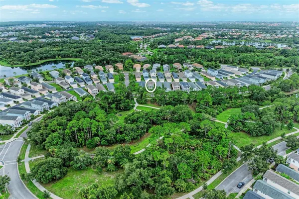 Property Slideshow image 2 of 53 | 12662 shimmering oak cir, Venice, FL, 34293