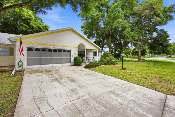 Property Slideshow image 3 of 42 | 9335 sw 85th ter e, Ocala, FL, 34481