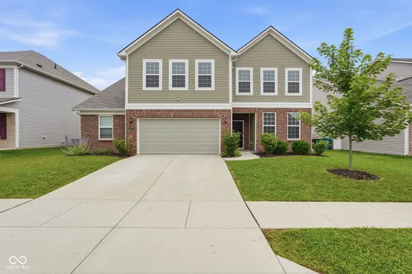 Property Slideshow image 2 of 53 | 4073 lotus st, Plainfield, IN, 46168